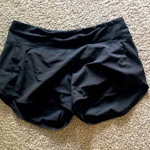 Lululemon Shorts - black - size 12